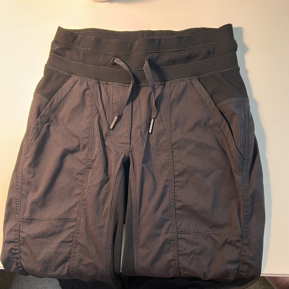 LULULEMON JOGGERS